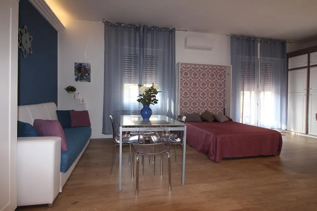 Il Sorriso Bed & Breakfast Modena 0*,  Italy